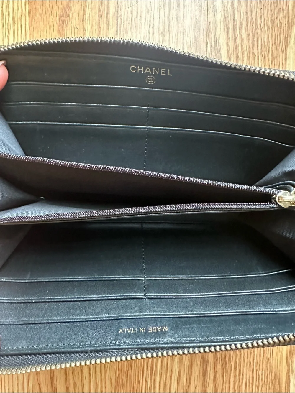The Unbranded Brand elegant black